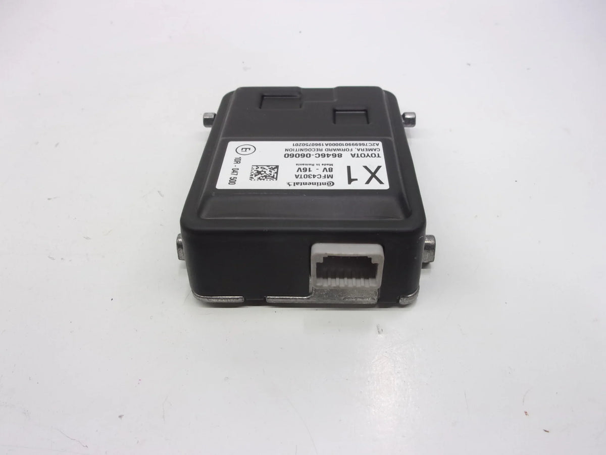 Pre-Owned 2019 Toyota Camry Forward View Lane Departure Camera ID 8646C-06060 OEM (Good)